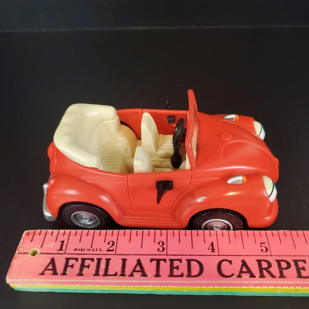 Chevron Cars Rudy Ragtop Convertible Bug Red Smiling VW‎ Volkswagen No. 15